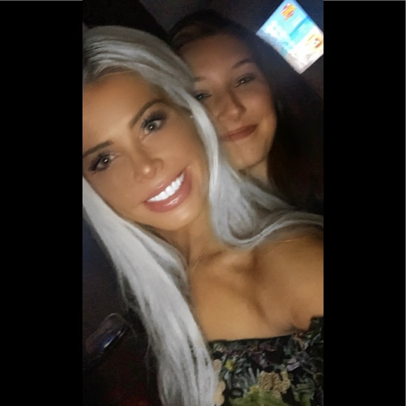 Meet your Posher, Amber - Picture 11 of 15